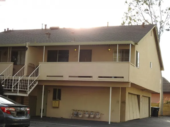 145 E Taft Ave #4, Orange, CA 92865