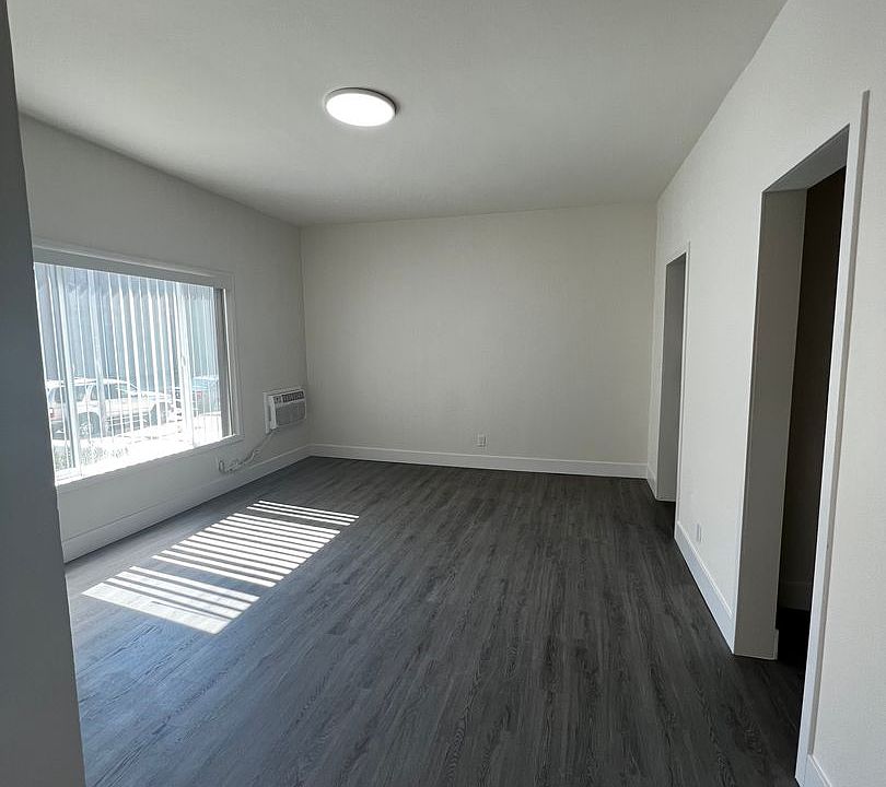 1st image of 3819 Flower Dr APT 1