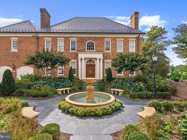 1207 Stuart Robeson Dr, Mc Lean, VA 22101