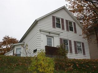 181 School St, Athol, MA 01331