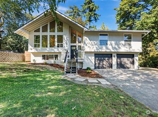 3304 NE Quinault Dr, Bremerton, WA 98311