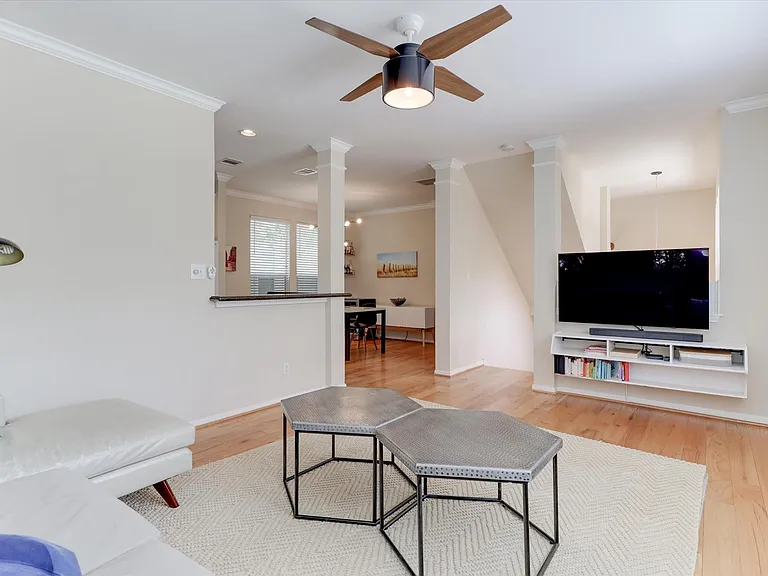 1706 Tuam St #C — Photo 8