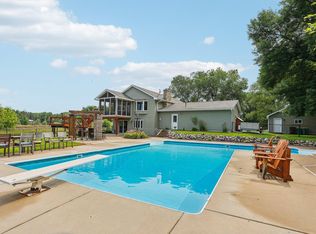 8415 Ox Yoke Cir, Maple Plain, MN 55359