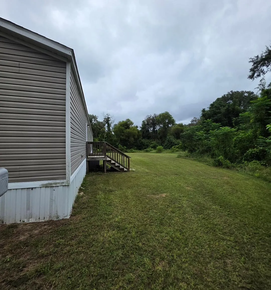 3 bed, 2.0 bath, 1216 sqft, $1,500 — Photo 2