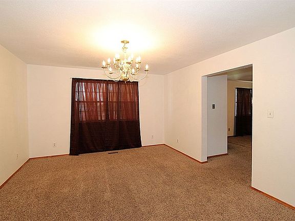 2nd image of 10936 S Willow Ln