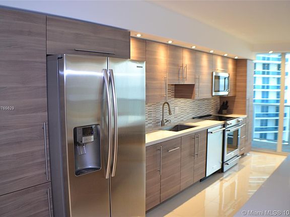 2nd image of 2751 S Ocean Dr #Penthouse 2s