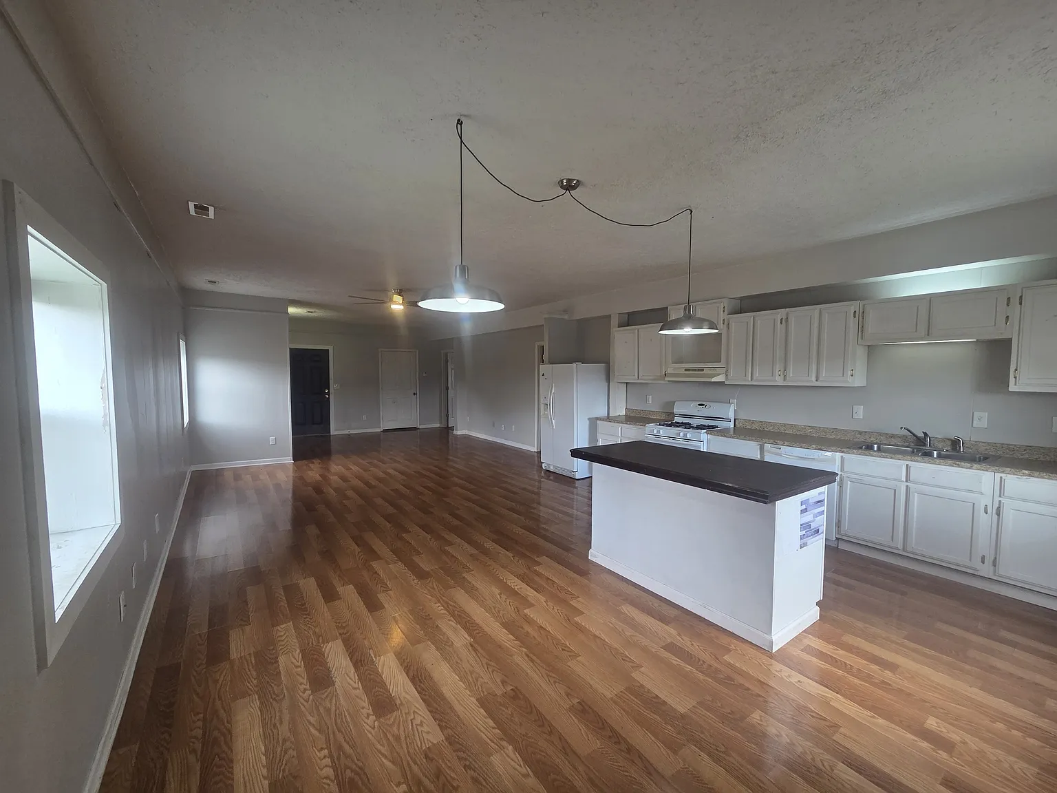 501 South Frisco - 2 — Photo 2