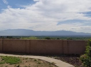 5604 Cactus Flower Dr NW, Albuquerque, NM 87120