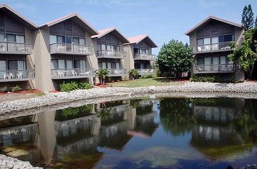 1st image of 1131 Lake House Cir