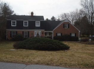 118 Riveredge Dr, Leola, PA 17540