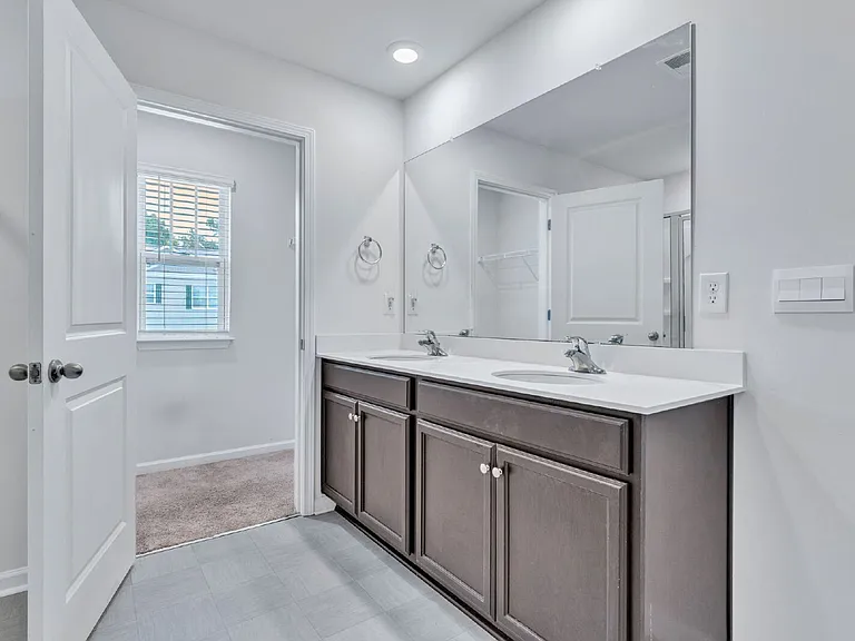 107 Milldale Dr — Photo 15