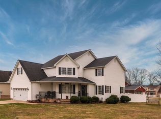 152 Parkstone Dr, Fraziers Bottom, WV 25082