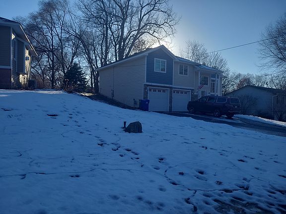 4th image of 633 Burlington Rd