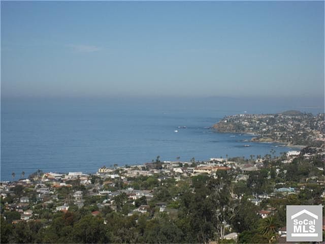1st image of 14 Pacific Vis