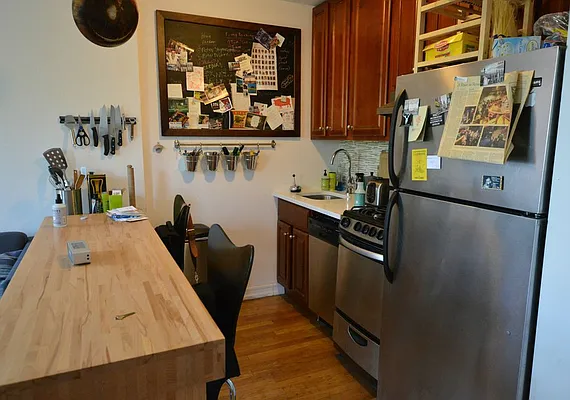 Rented by Bold New York | media 19