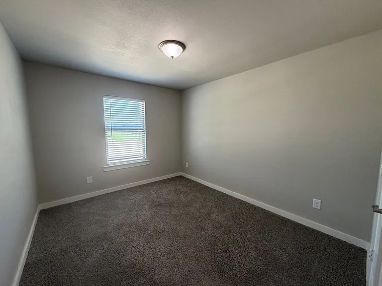 328 Ranger St — Photo 12