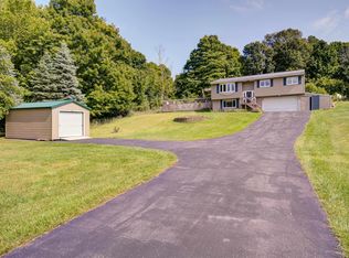 990 Four Mile Rd N, Traverse City, MI 49696