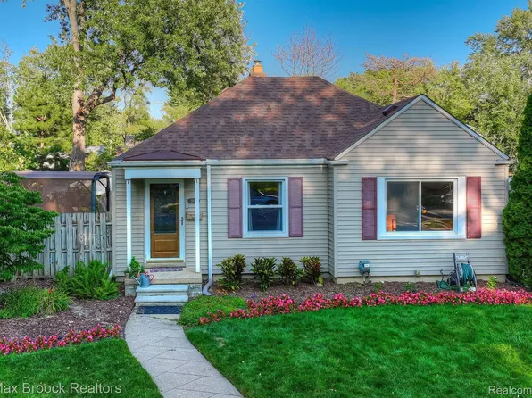2856 Thomas Ave, Berkley, MI 48072