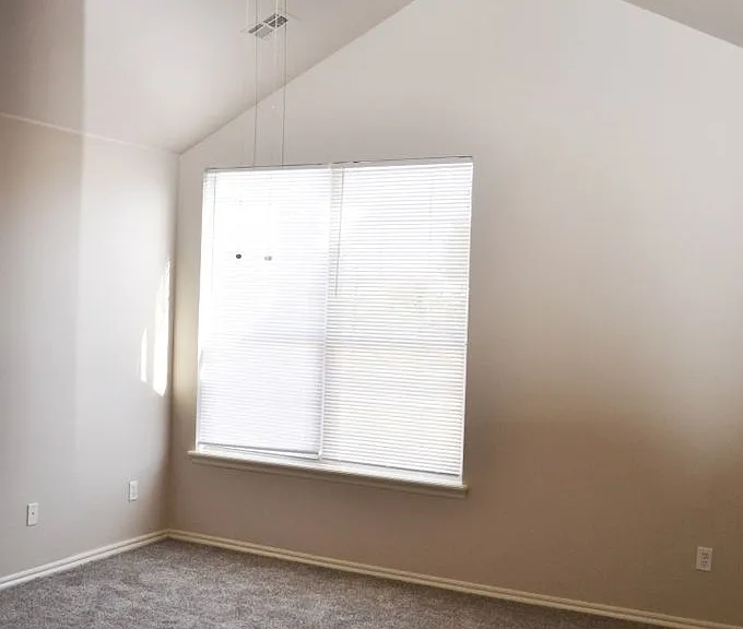 Sydney Court Townhomes — Photo 29