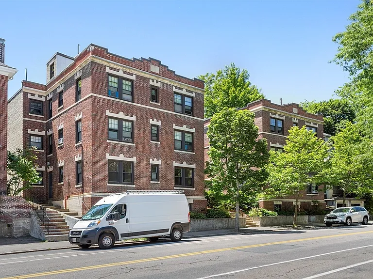 590 Washington St #3 — Photo 1