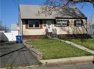 116 Bond St, Iselin, NJ 08830