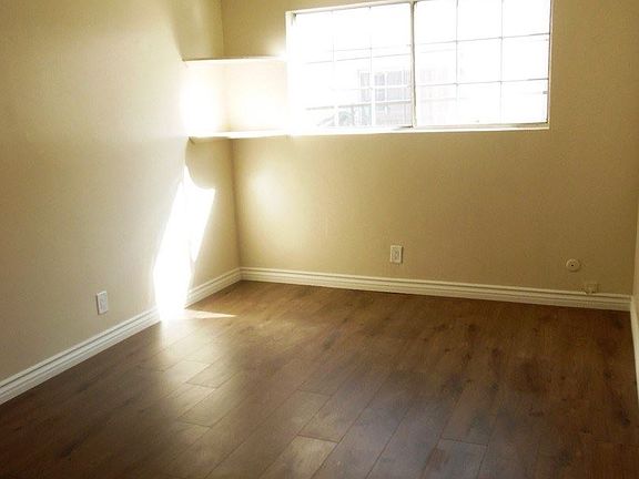 4th image of 419 W Lohart Ave APT 06