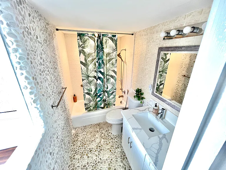 1025 Wilder Ave #9A — Photo 36