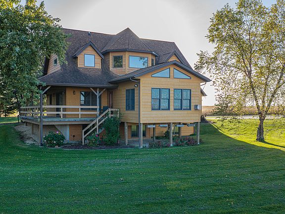 2nd image of 328 Zimmerman Rd