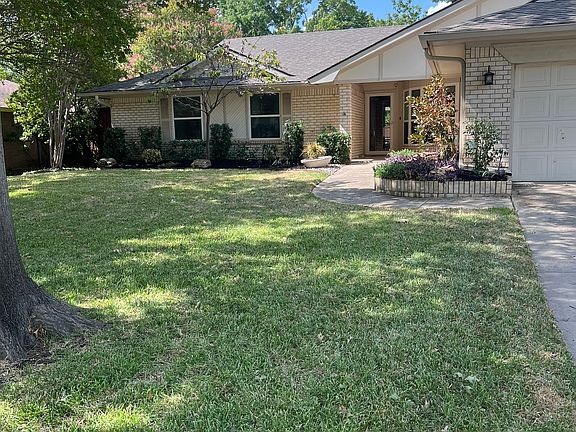 5th image of 2846 Columbine Dr