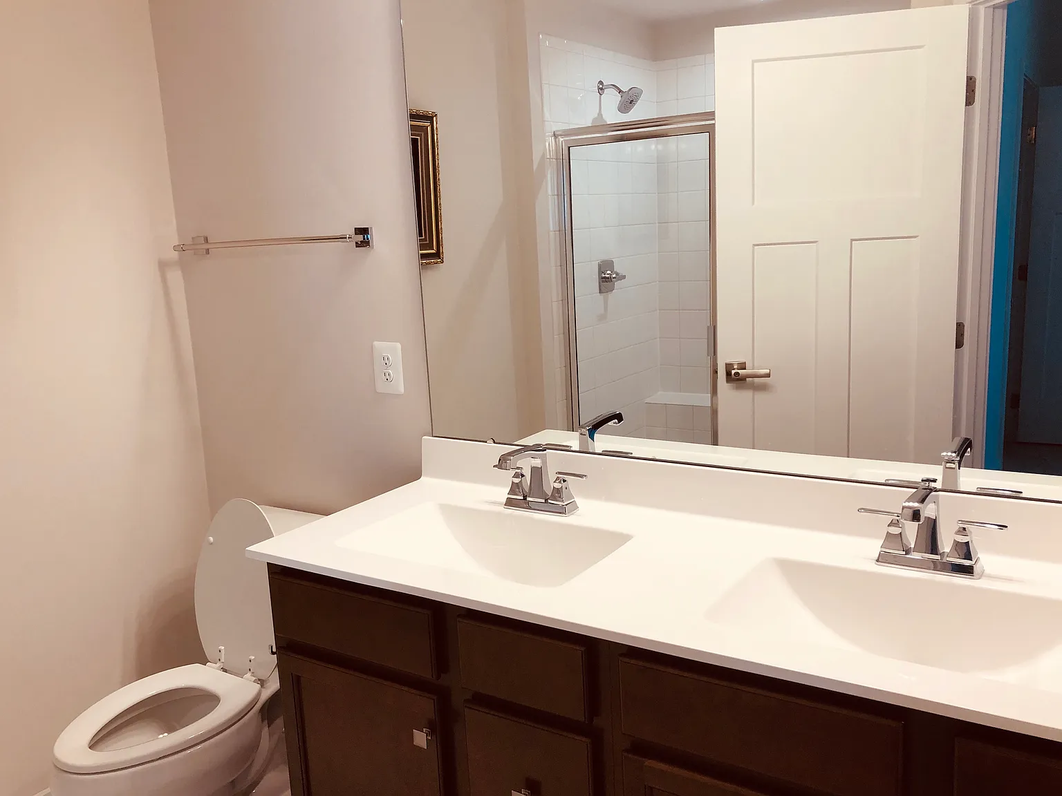 1 bed, 3.5 bath, 2179 sqft, $1,300 — Photo 3