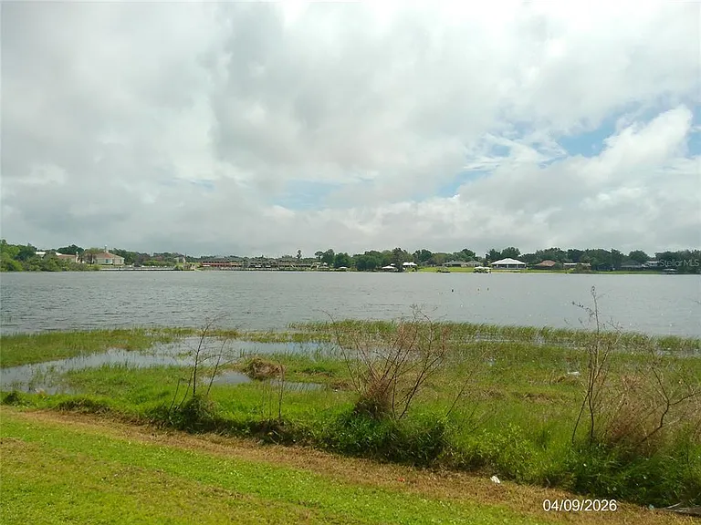1111 Cypress Gardens Blvd SE #12 — Photo 17
