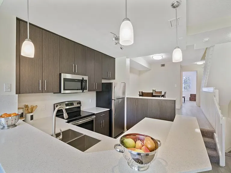 B1 St. Tropez - 3-Story Townhomes