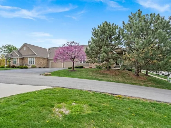 11545 S Bell Court Dr APT 101, Olathe, KS 66061