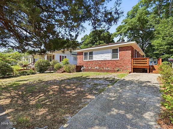 3rd image of 2038 Washington Street
