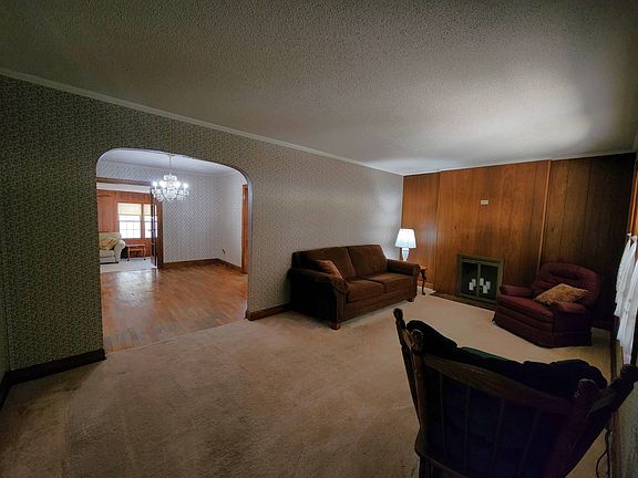 4th image of 423 N Lincoln Ave