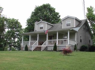 238 Ring Rd, Salt Point, NY 12578