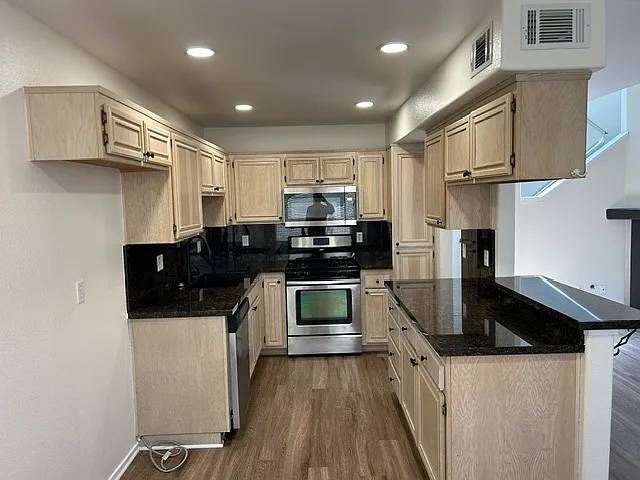 39227 10th St W — Photo 3