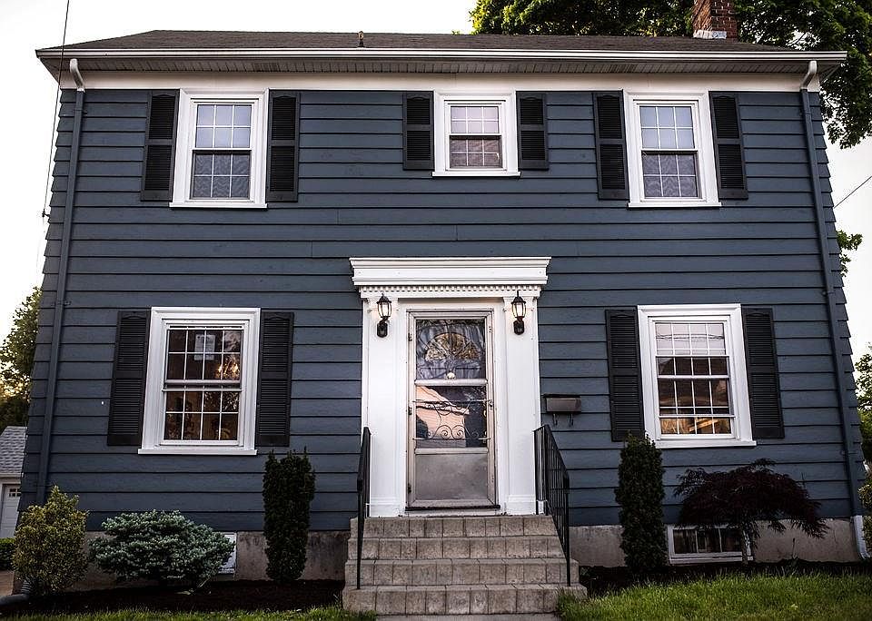 1st image of 15 Doylston Dr