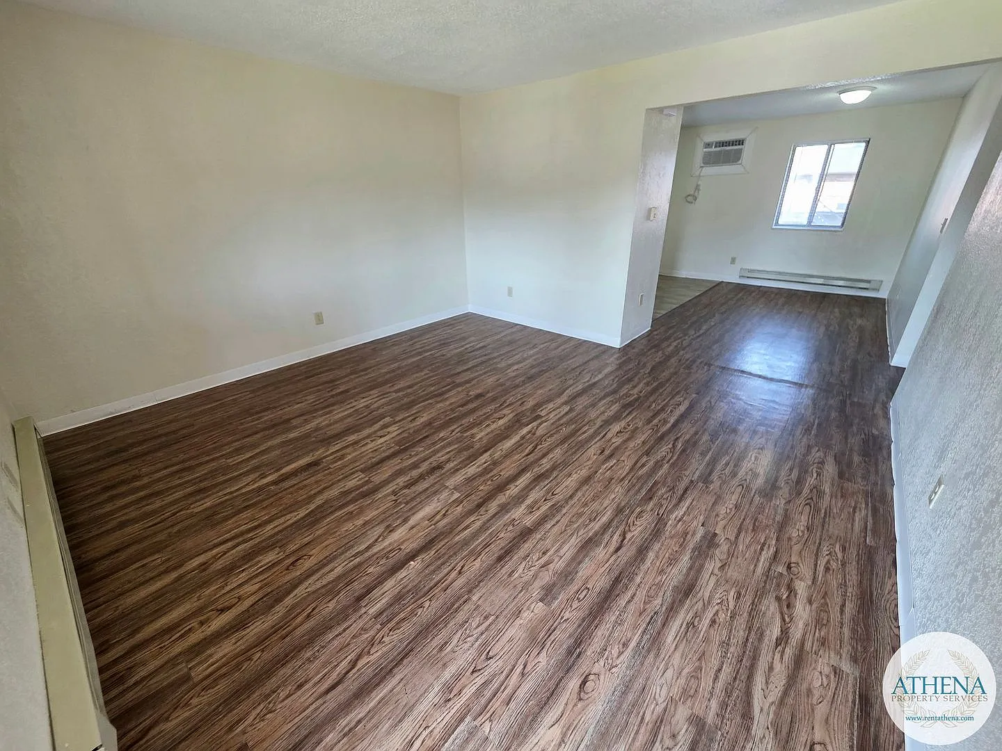 5 Village Dr — Photo 2