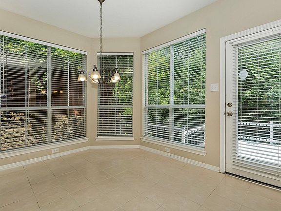 5th image of 118 Liberty Ln