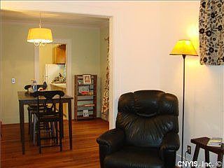 5th image of 1112 Wadsworth St
