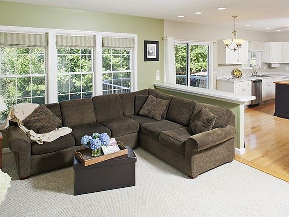 2nd image of 536 Lunns Way