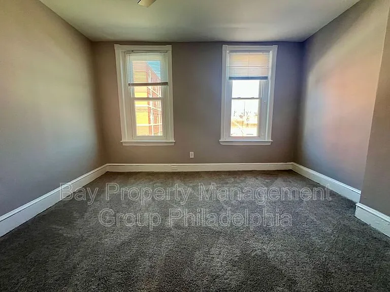 2022 W Toronto St — Photo 17