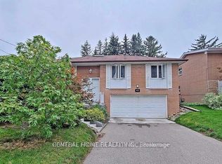 40 Sumner Heights Dr, Toronto, ON M2K 1Y3