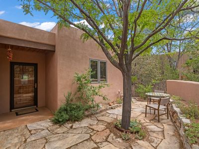694 La Viveza Ct, Santa Fe, NM, 87501