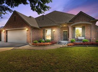 1820 NW 194th Cir, Edmond, OK 73012