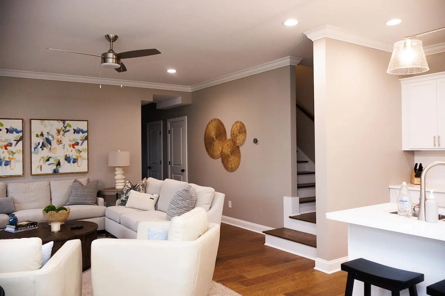 3 bed, 2.0 bath, $6,015 — Photo 1
