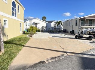105 Nettles Blvd, Jensen Beach, FL 34957