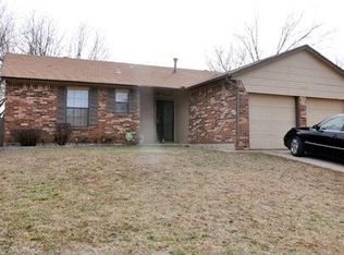 10128 Caton Pl, Midwest City, OK 73130