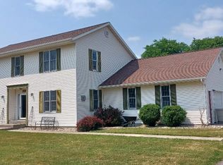 1403 Harvest Ln, Reedsburg, WI 53959